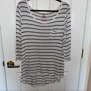 White & Black striped 3/4 length sleeve top